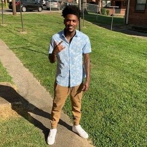 Meet your Posher, Dana